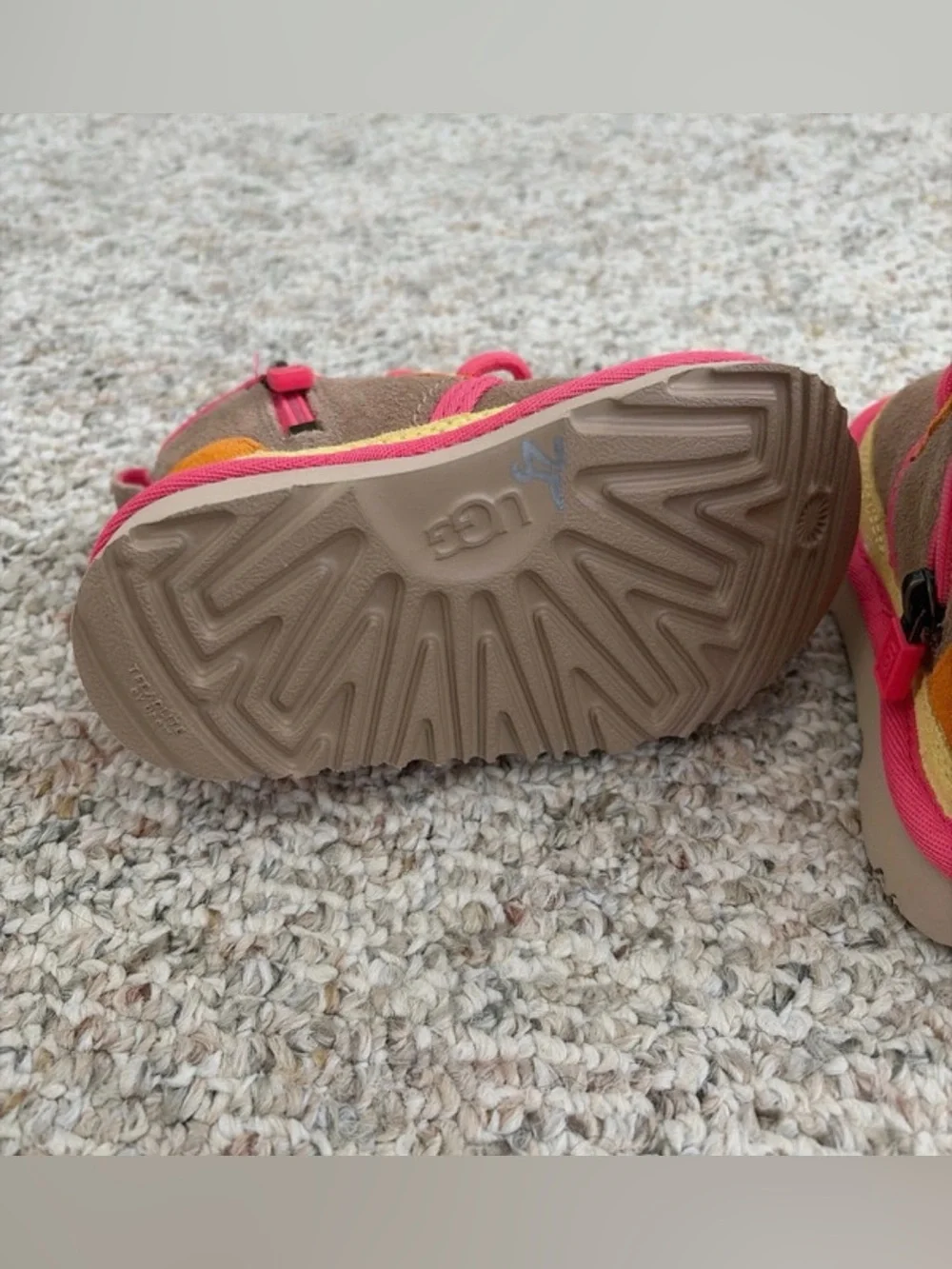 UGG Kids Neumel II Chukka Boots